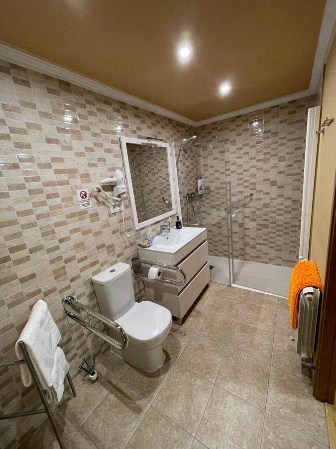 Habitaciones A Casa De Pepe ตริอากาสเตลา ภายนอก รูปภาพ