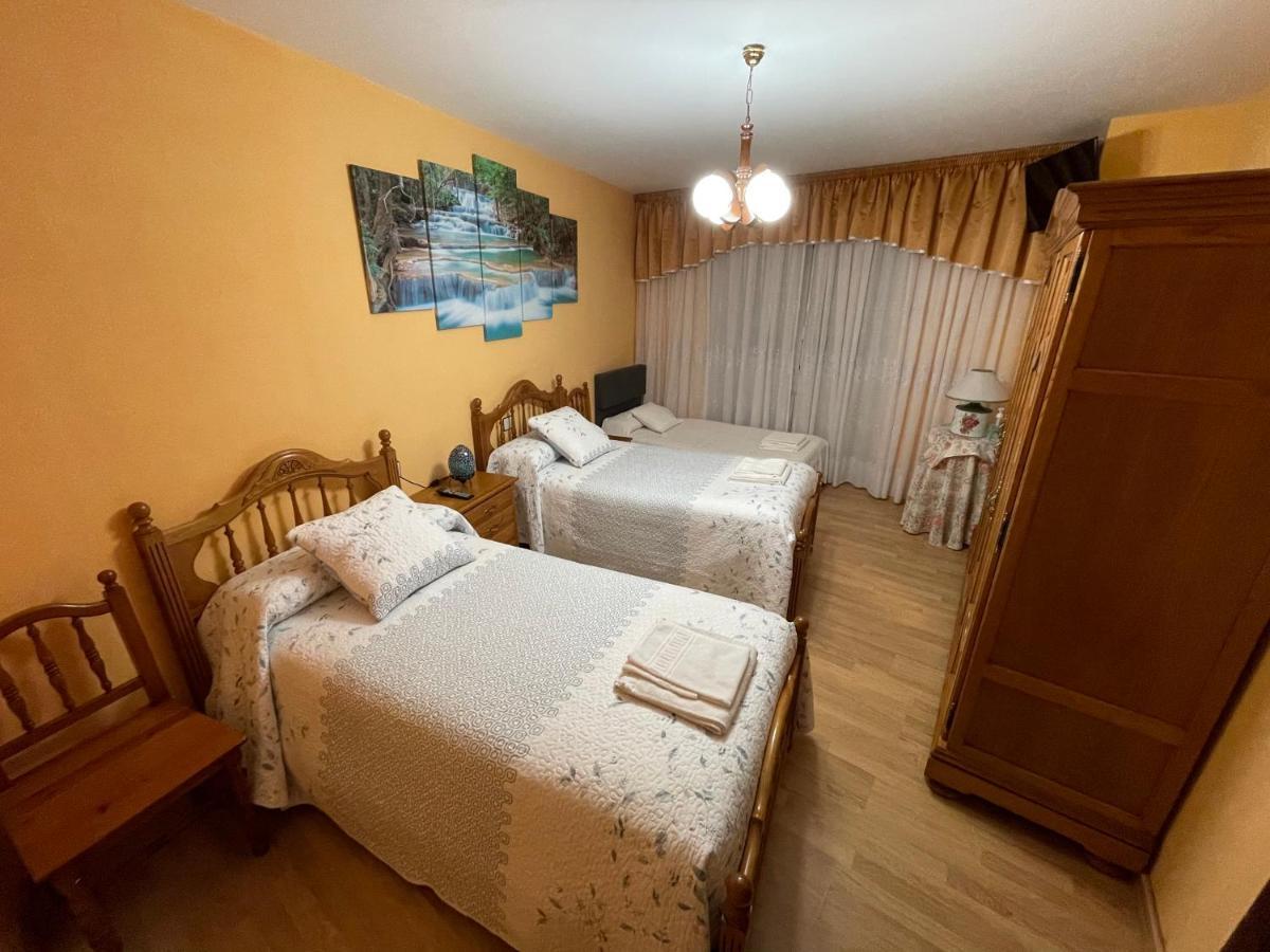 Habitaciones A Casa De Pepe ตริอากาสเตลา ภายนอก รูปภาพ